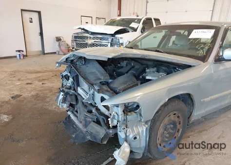 2008 Mercury Grand Marquis Gs из США, поврежденный, VIN 2MEFM74V58X630718